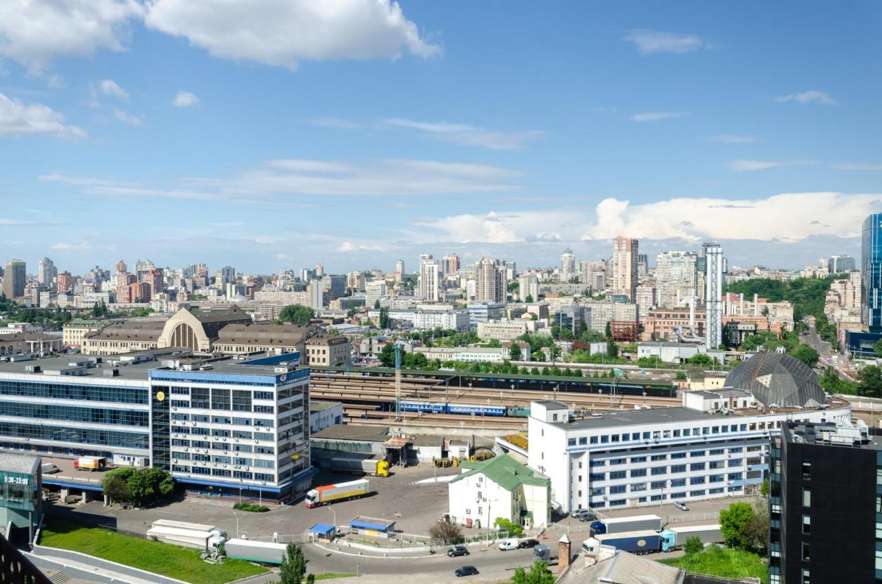 Petrovdom In Panoramic View Nearby Railway Station In Rc Kvartet Apartment Kyiv