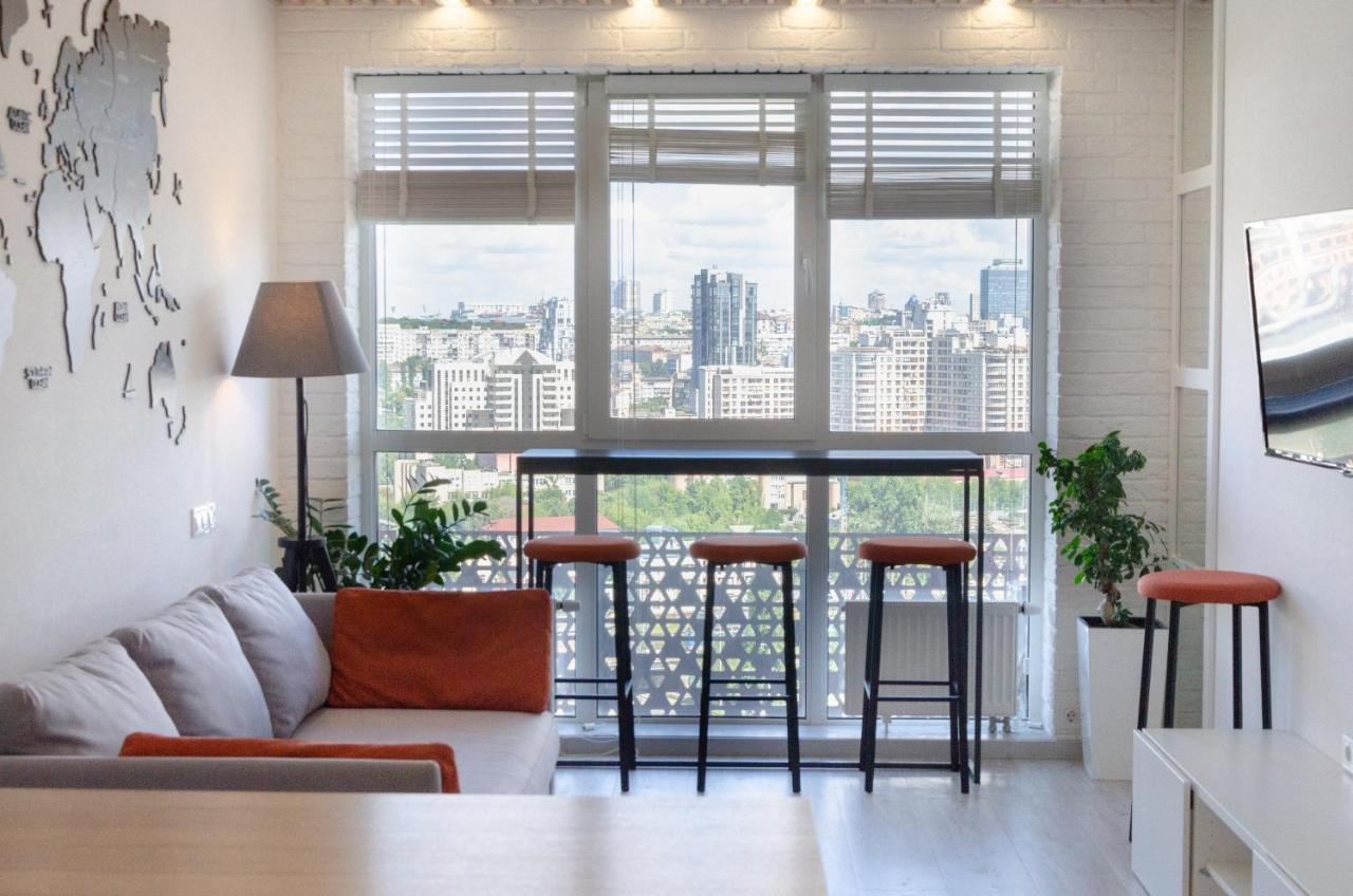Petrovdom In Panoramic View Nearby Railway Station In Rc Kvartet Apartment Kyiv