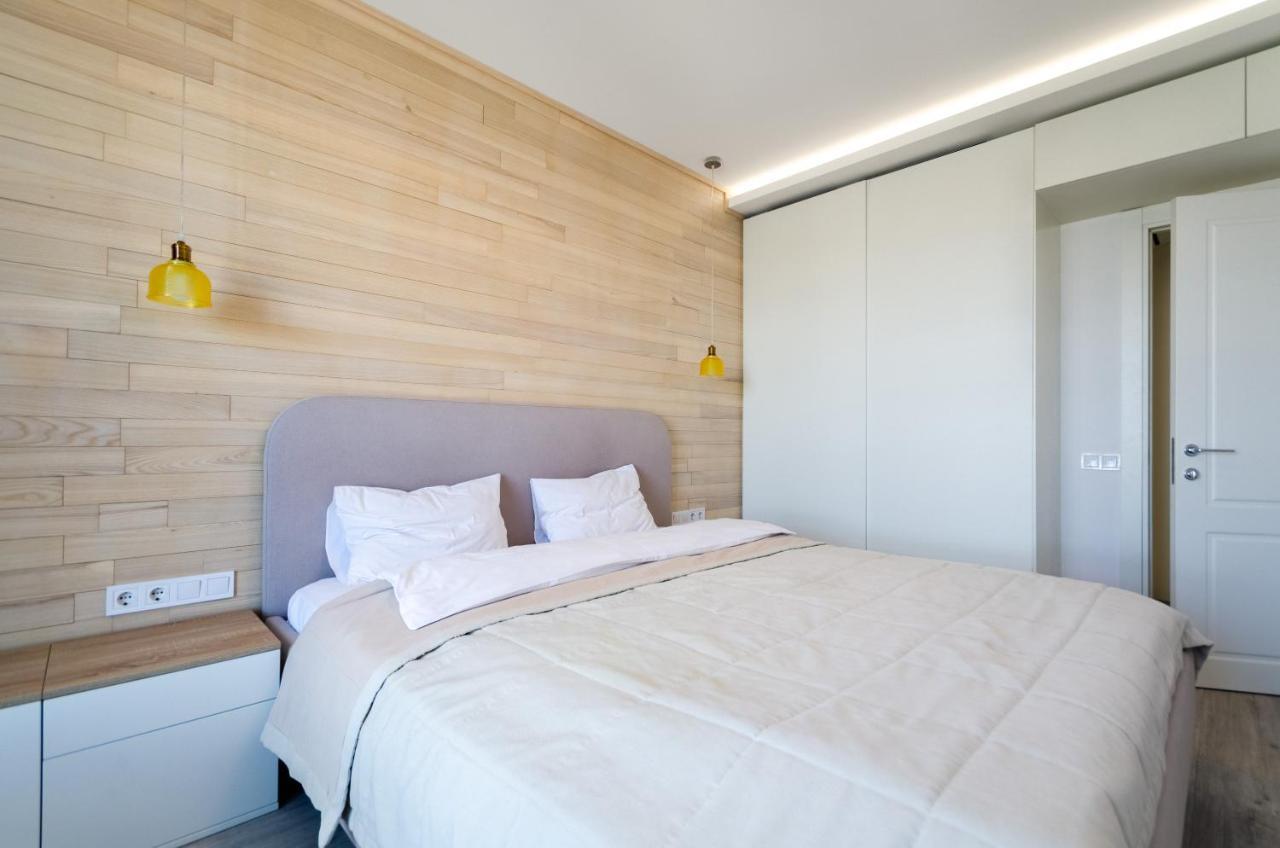 Petrovdom In Panoramic View Nearby Railway Station In Rc Kvartet Apartment *